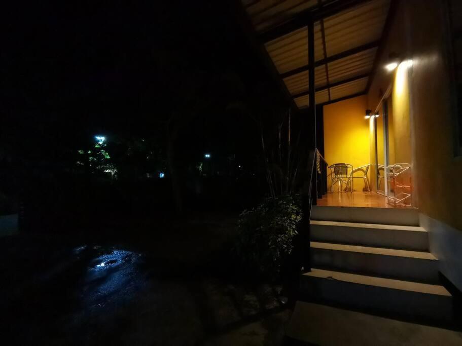 Little Yellow House- Aonang Ao Nang Exterior foto